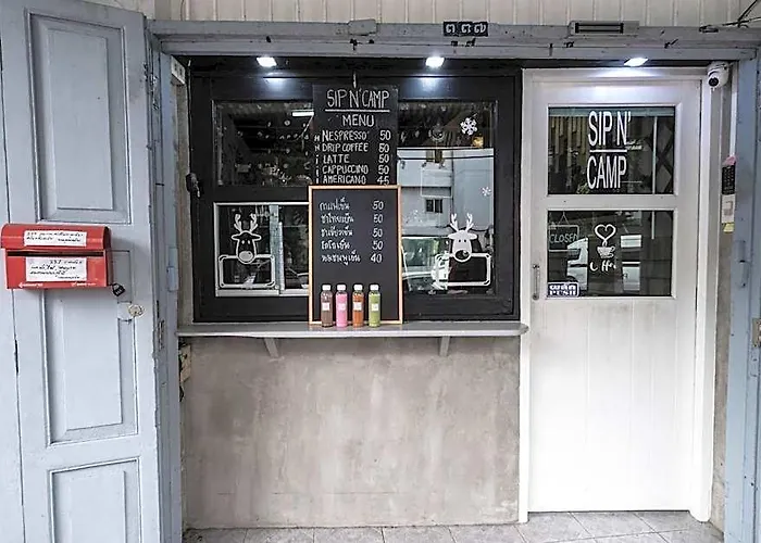 호스텔 Sip N' Camp 방콕